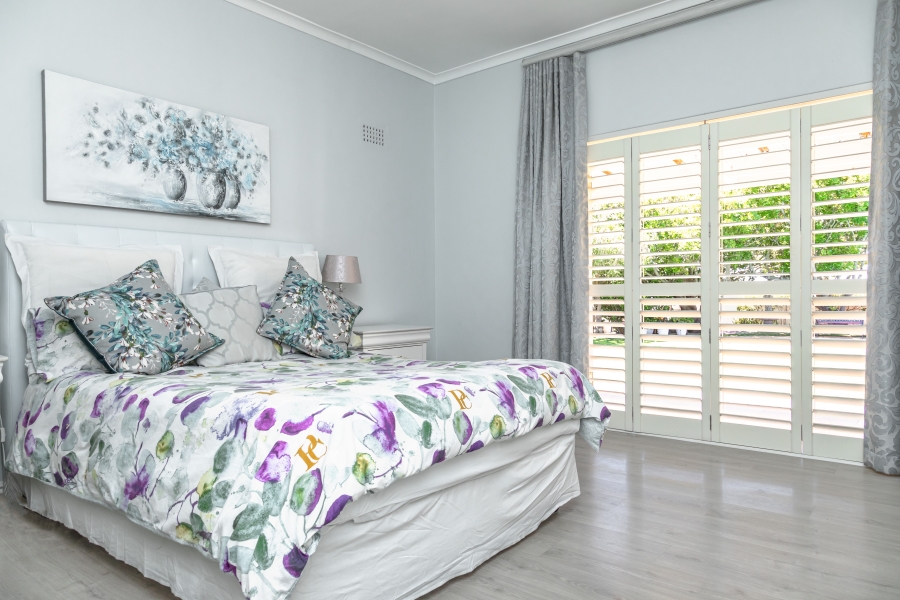 3 Bedroom Property for Sale in Bergvliet Western Cape